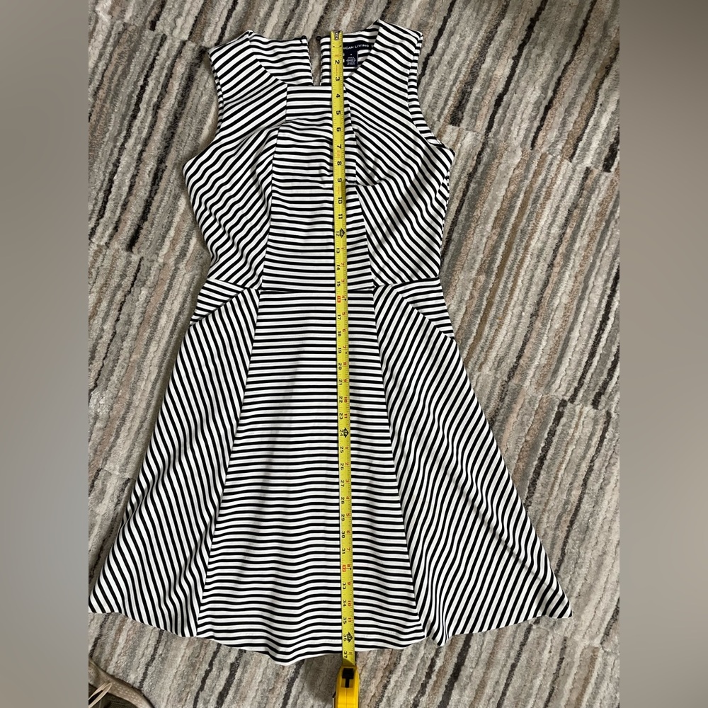 Cute Striped sleeveless dress size 4 - Picture 6 of 8